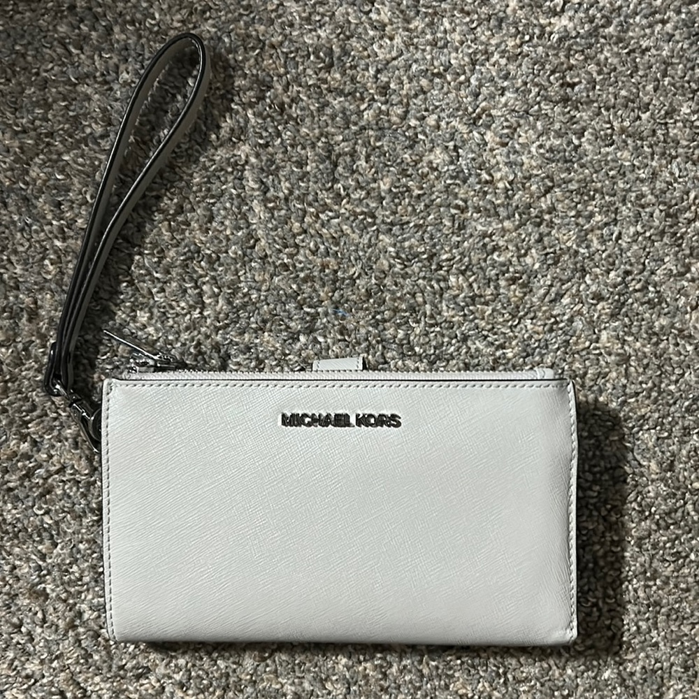 Michael Kors Wallet/ Phone Holder